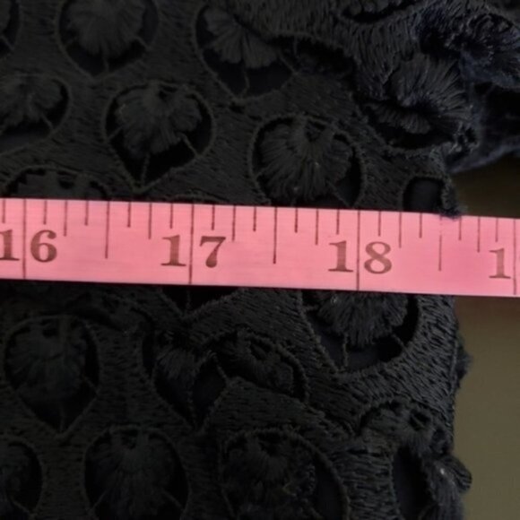 ☀ RSVP by Talbots Blue Eyelet Pullover Top Sz Sp - Picture 7 of 8